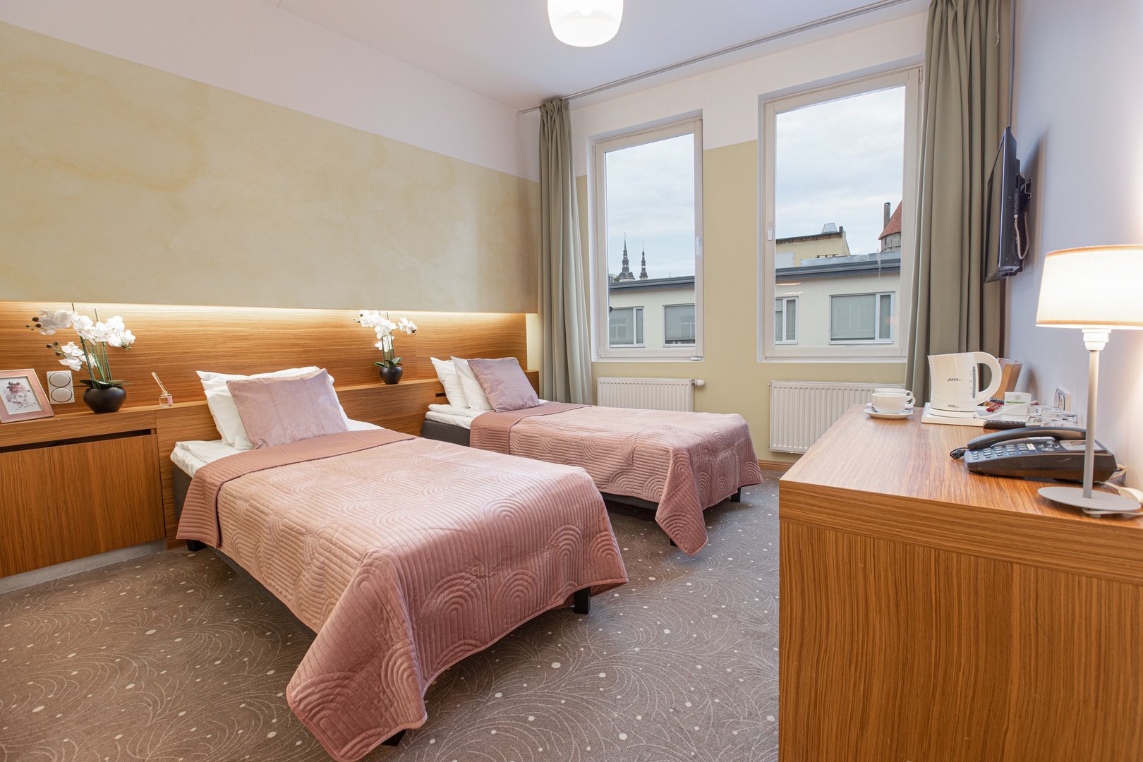 uncategorized photo for apartment property-bern-twin-214