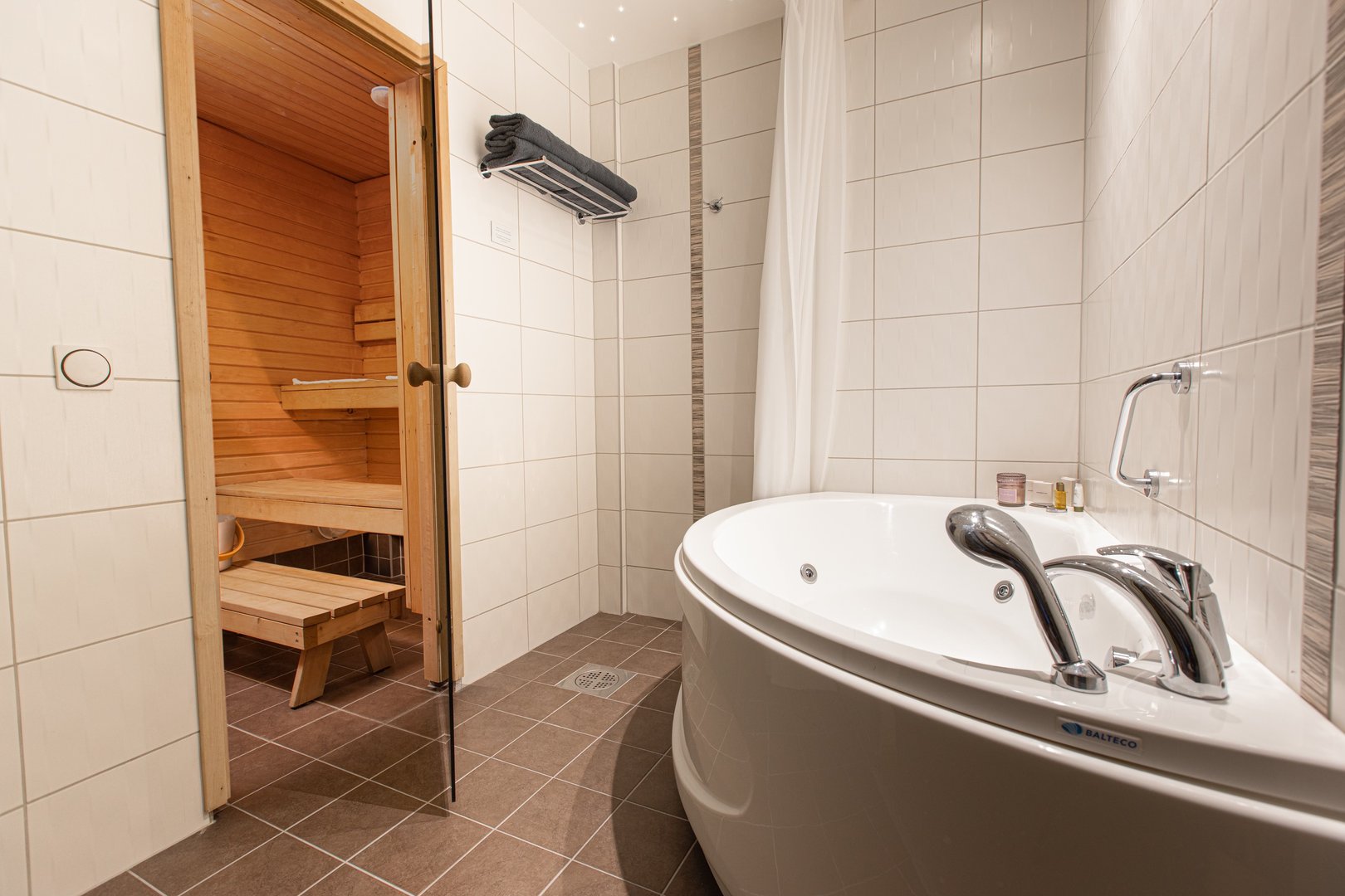 uncategorized photo for apartment property-bern-twin-214