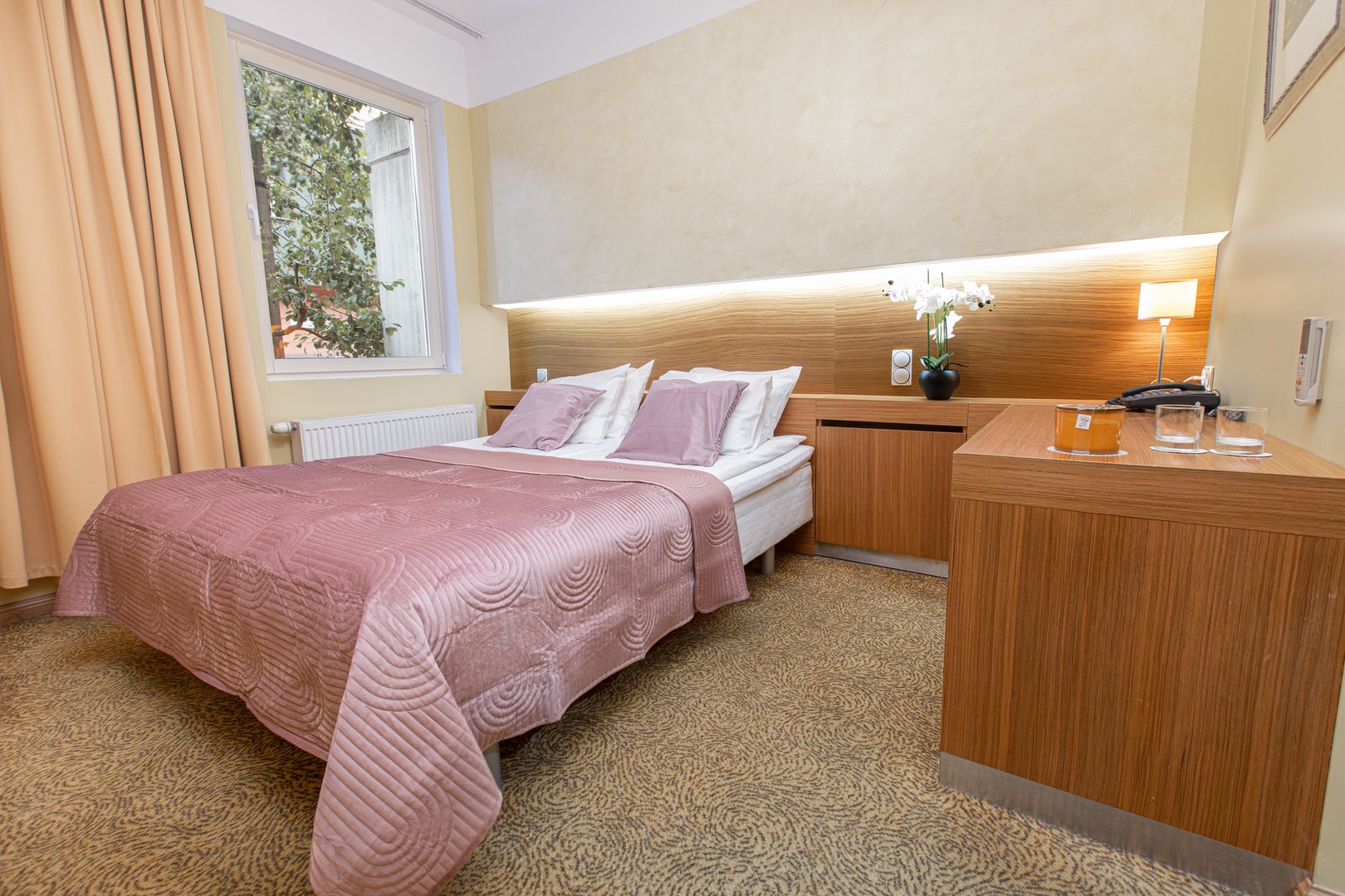 uncategorized photo for apartment property-bern-twin-214